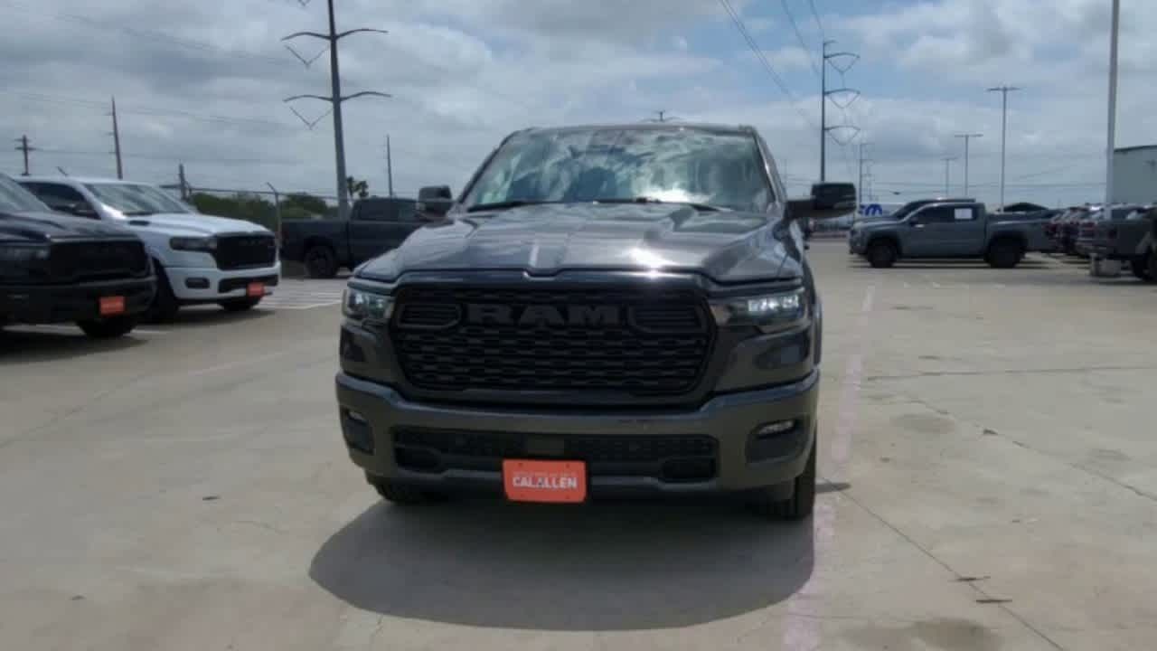 View vehicle photo 3