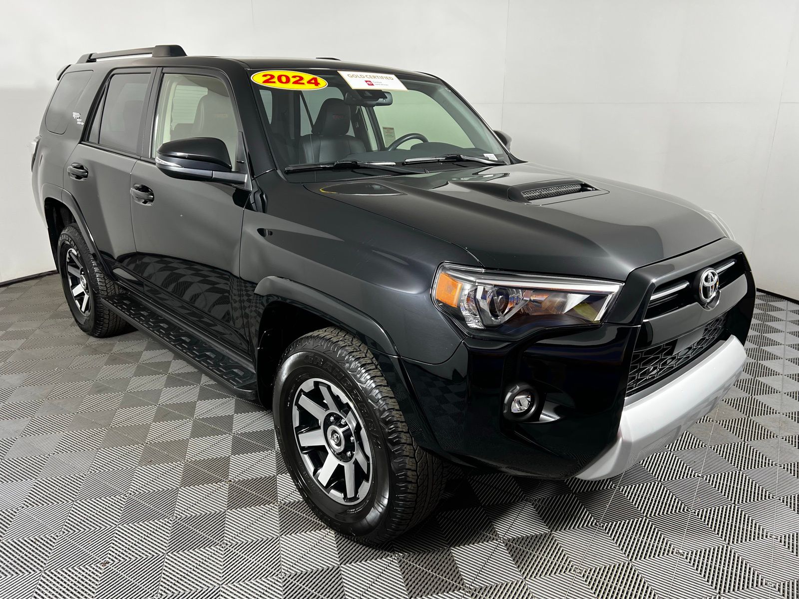 2024 Toyota 4Runner TRD Off Road 9