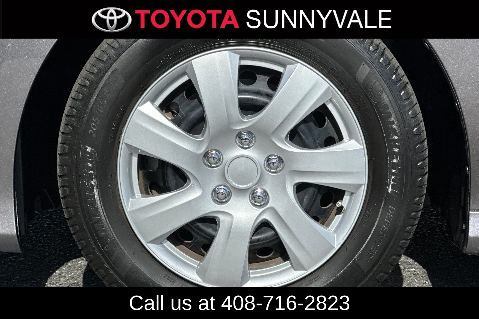 Used 2020 Toyota Camry Hybrid Sedan