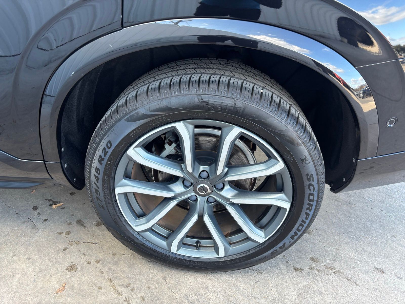 Used Car 2017 Volvo Xc90  T6 Momentum For Sale Under $20,000 In Austin, Texas