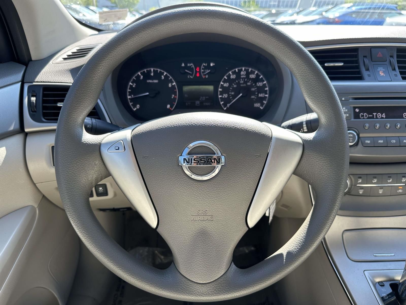 Used 2014 White Nissan S image 17