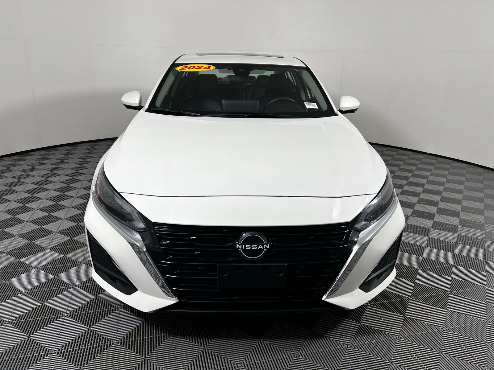 Thumbnail: 2024 Nissan Altima - 2