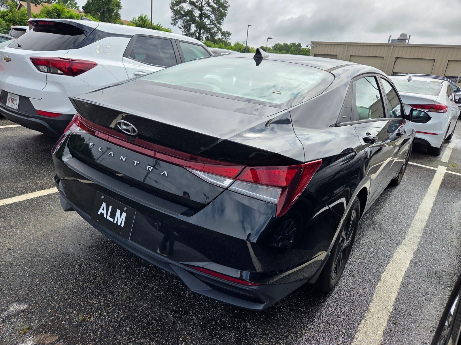 Used 2023 Black Hyundai SEL image 10