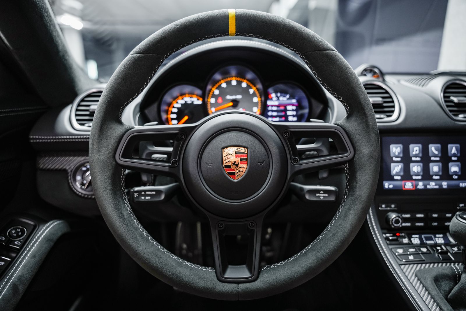 2025 Porsche 718 Spyder RS — photo 10