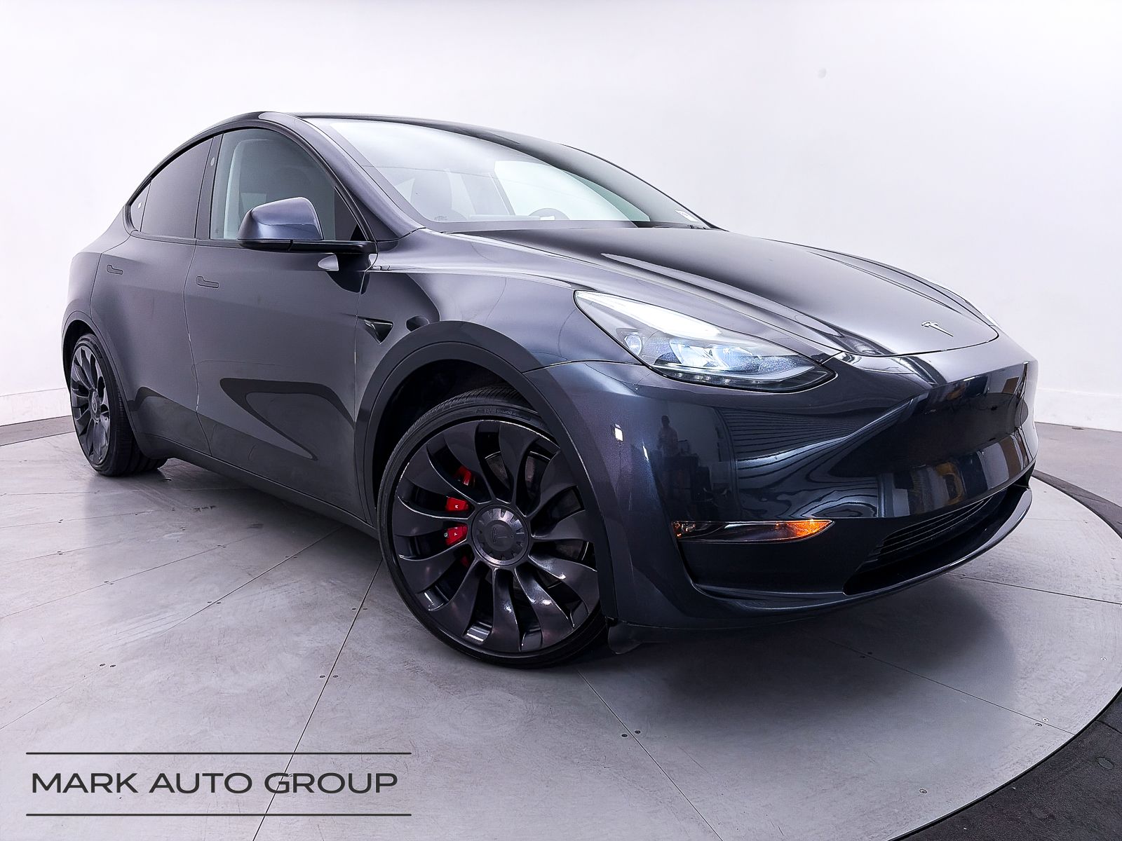 2025 Tesla Model Y Performance