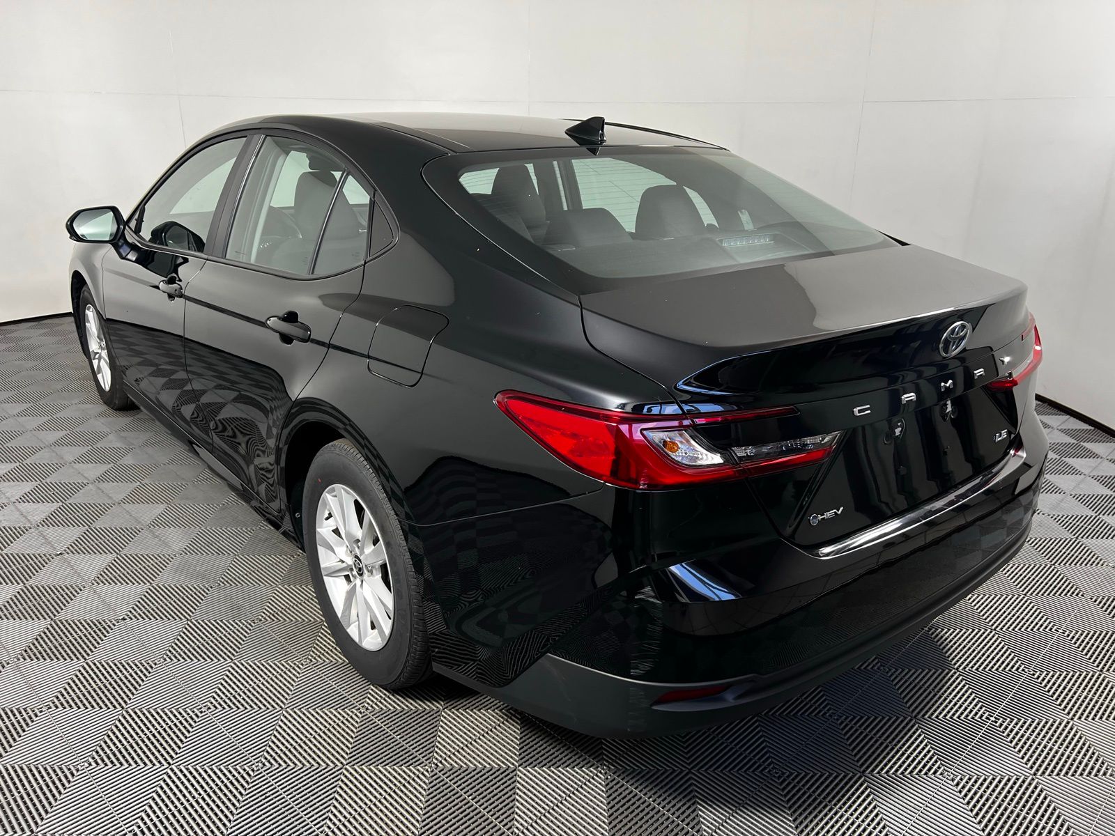 Thumbnail: 2025 Toyota Camry - 7
