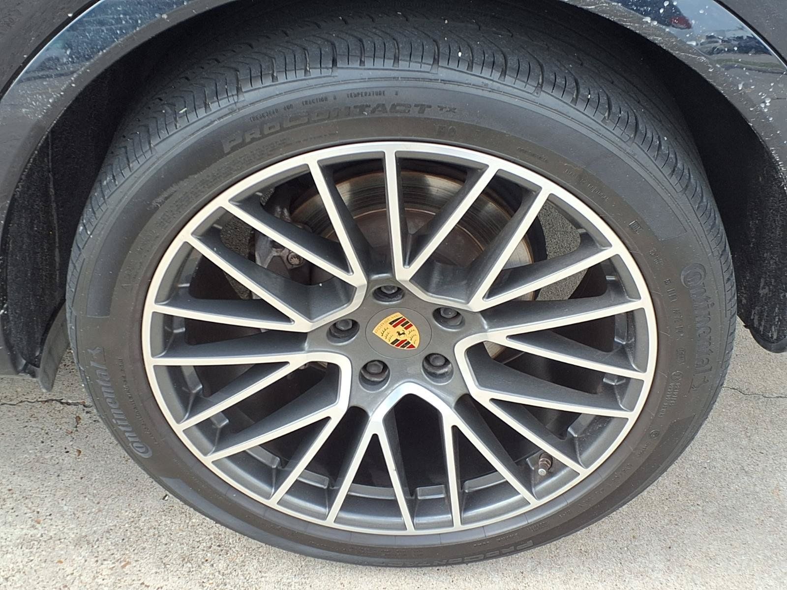 2021 Porsche Cayenne Coupe Base Black at River Oaks CDJR