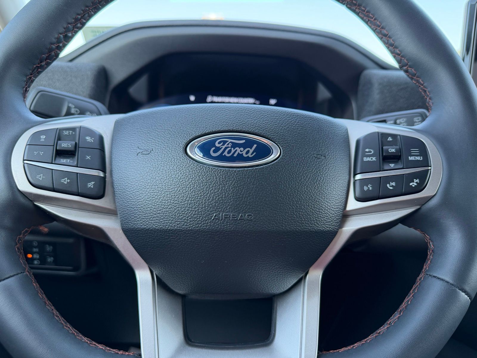 2025 Ford Explorer image 20