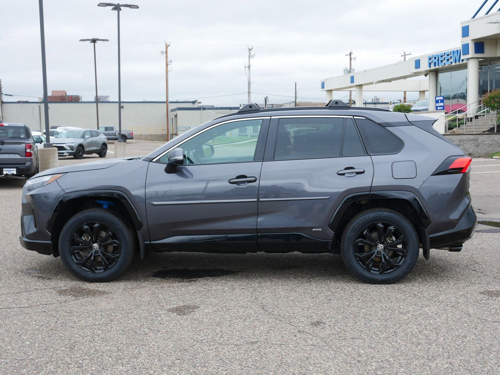 View vehicle photo 2