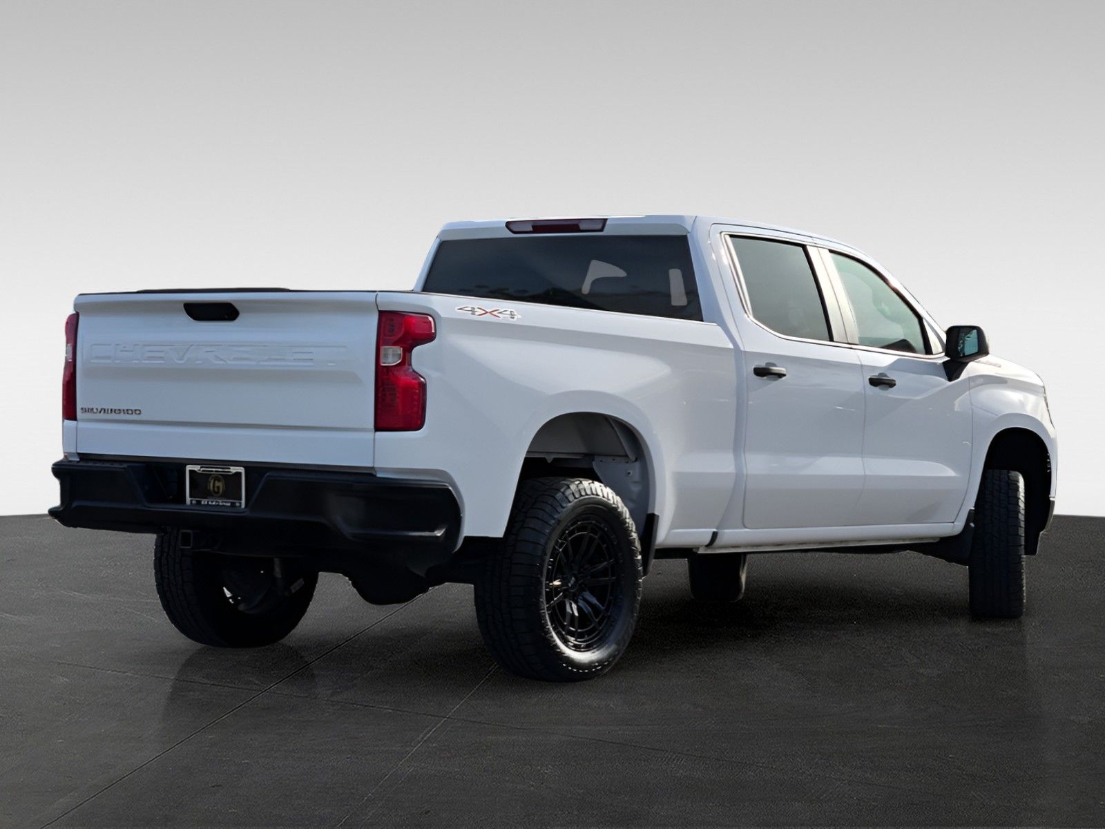 View vehicle photo 4