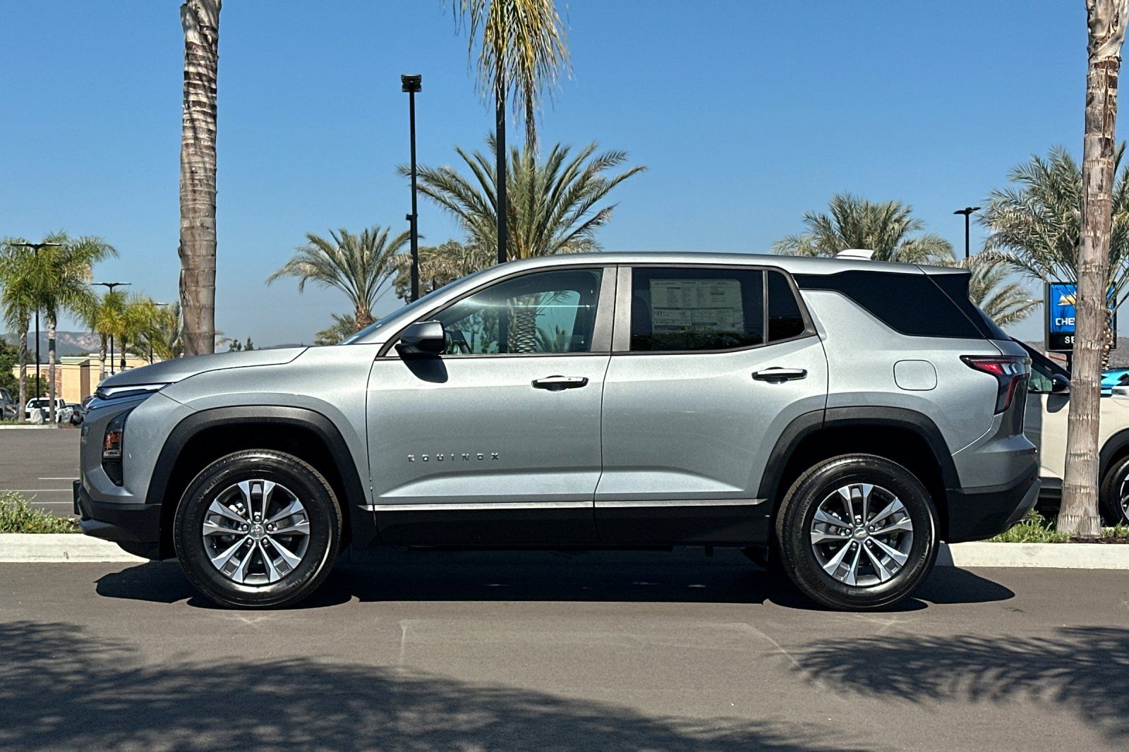 View vehicle photo 7