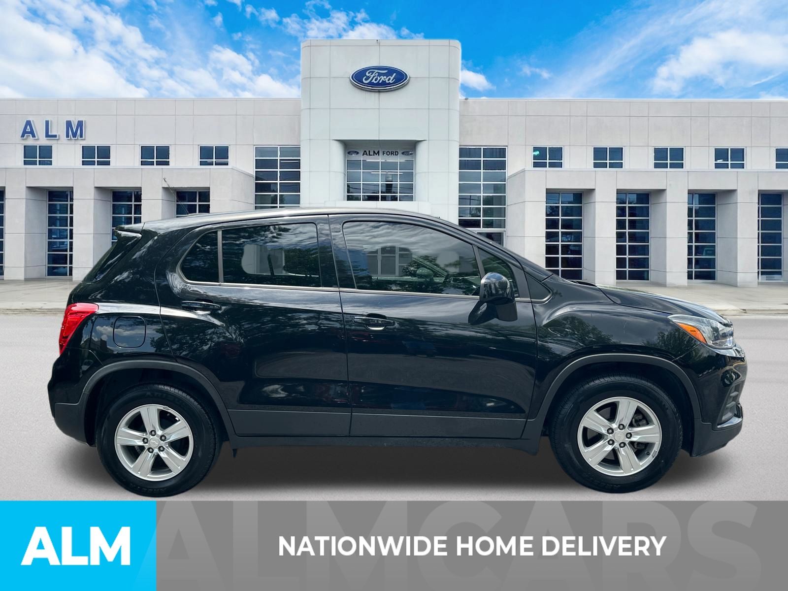 Used 2019 Black Chevrolet LS image 4