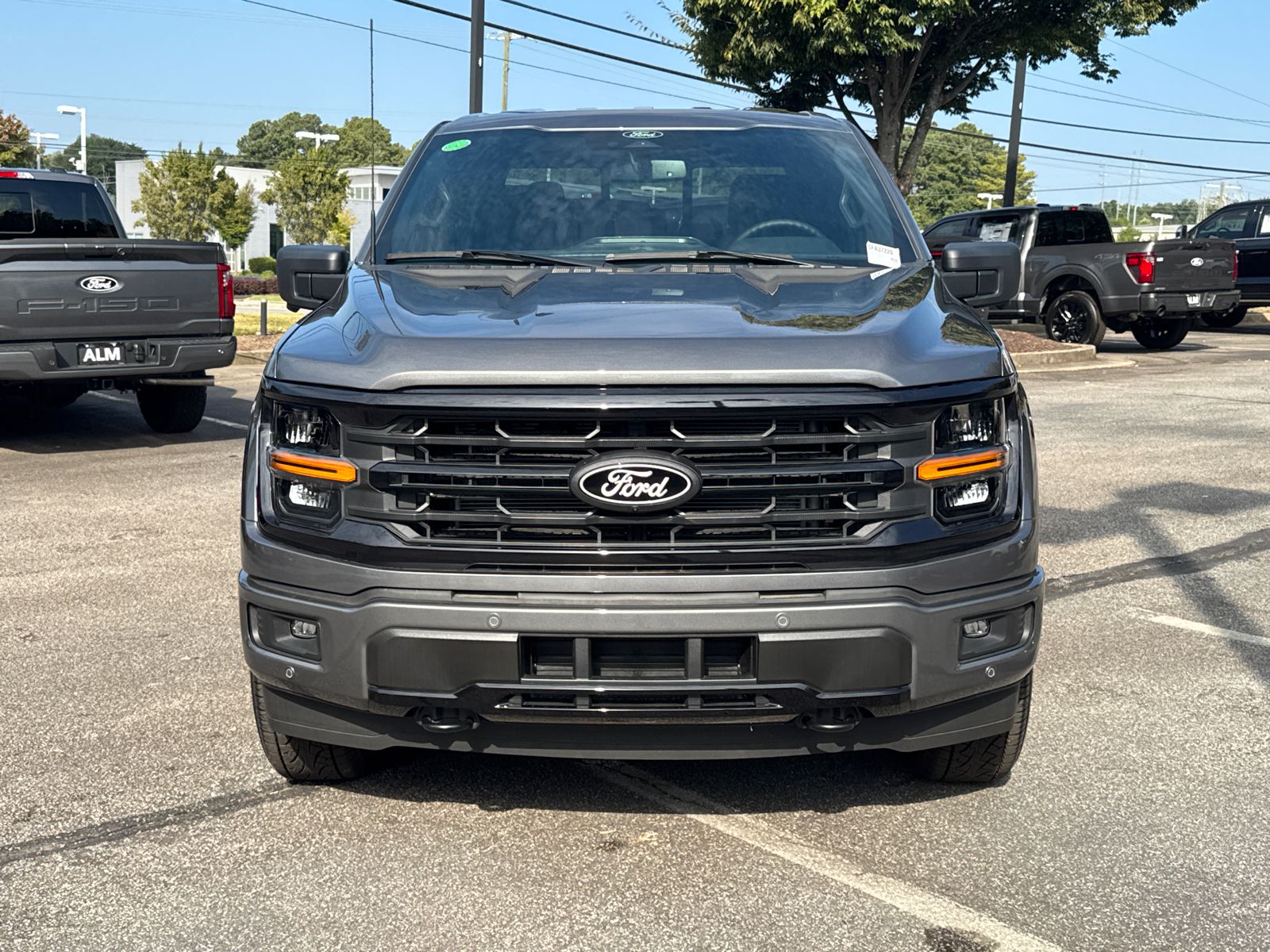 2025 Ford F-150 XLT photo 2