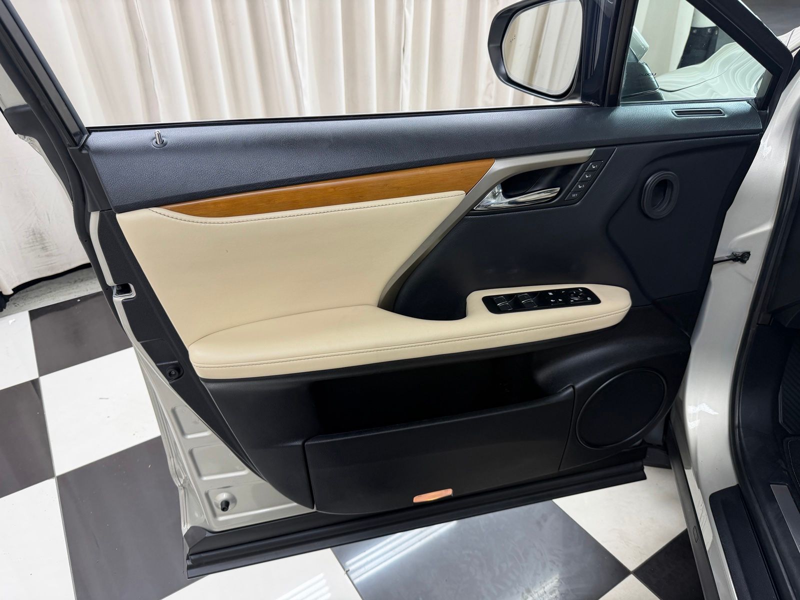 Used 2021 Beige Lexus 350 image 29