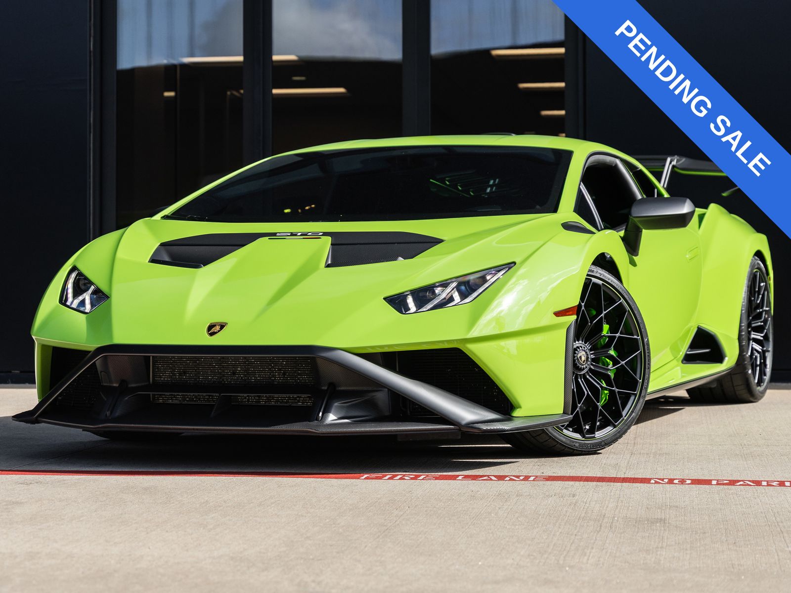 Green (Verde Aries Metallic) 2023 Lamborghini Huracan Coupe Rear-Wheel Drive 7-Speed Automatic