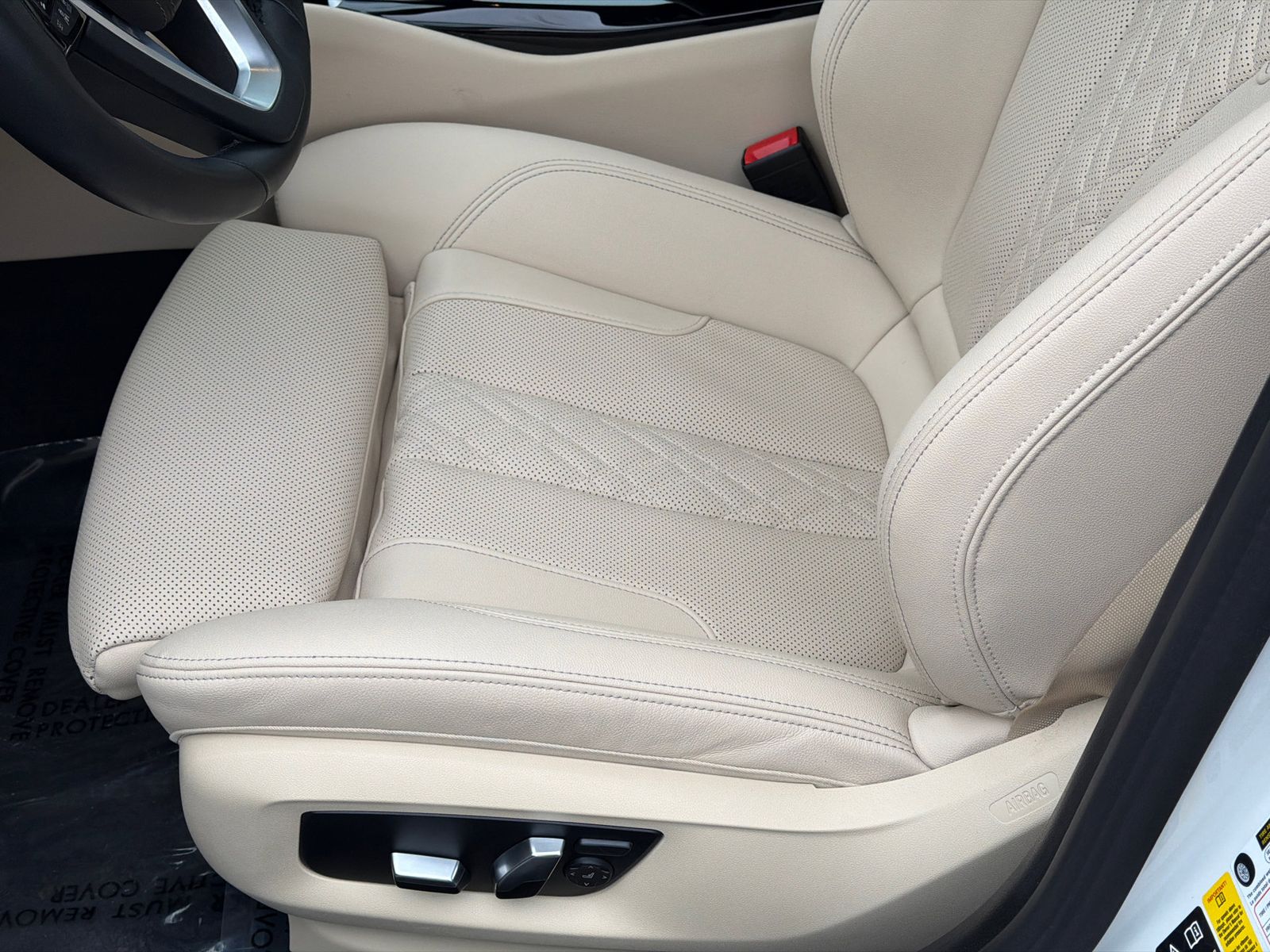 Used 2023 Alpine White BMW 540i xDrive image 37