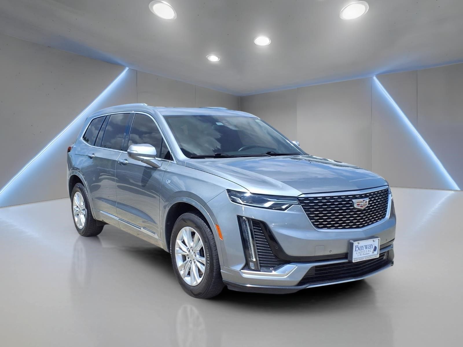 2023 Cadillac XT6 Luxury Silver at Tom Peacock Cadillac