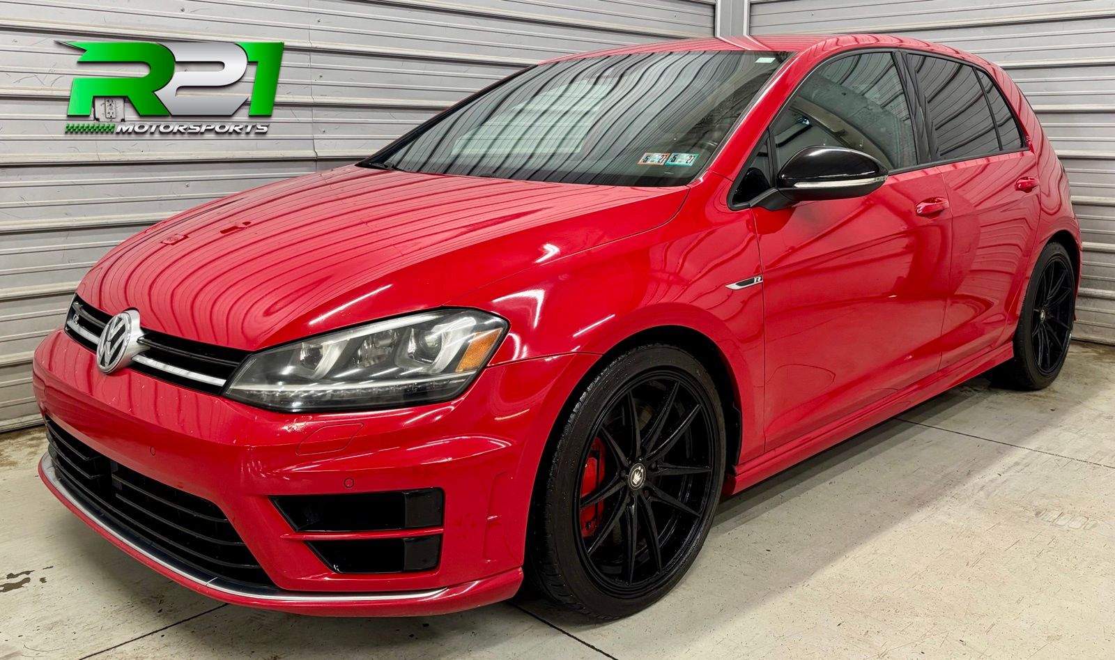 2016 Volkswagen Golf R R 4-door DSG's photo