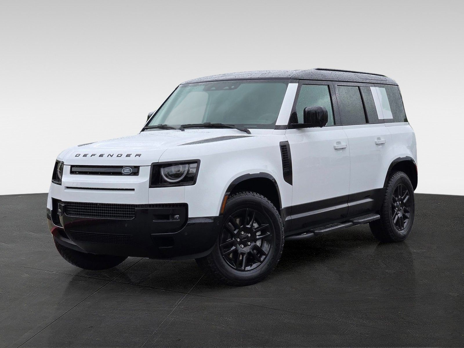 2026 Land Rover Defender 110 X-Dynamic SE — full photo 1 of 33