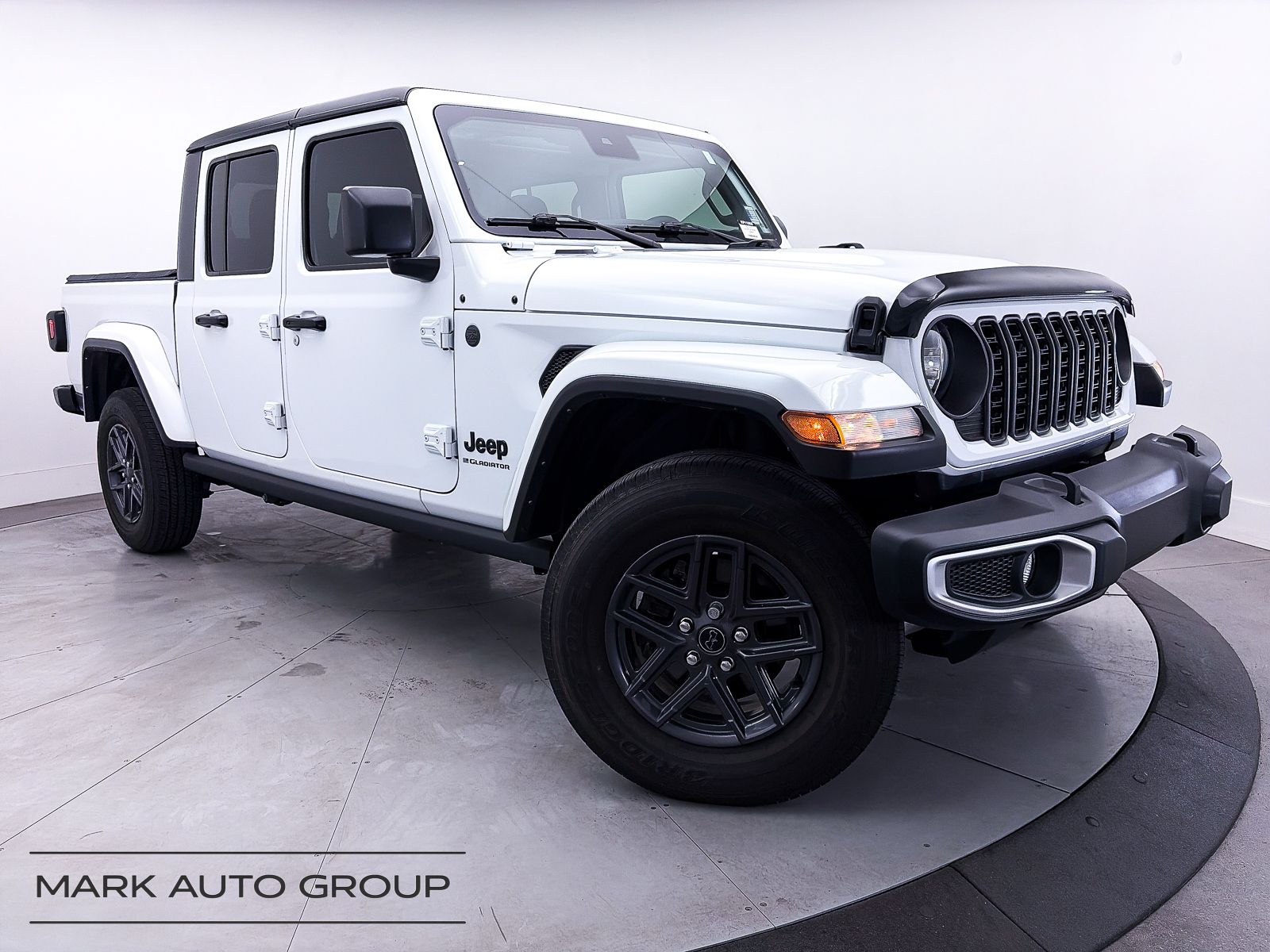 2024 Jeep Gladiator Sport