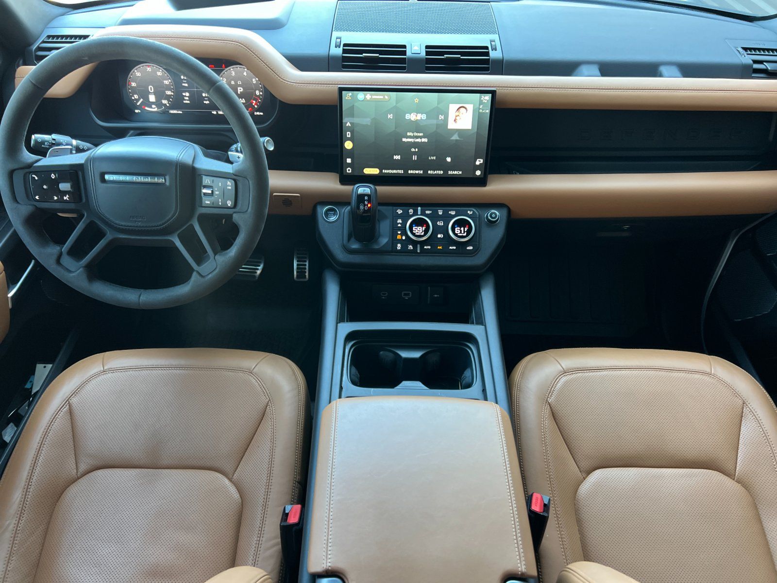 2023 Land Rover Defender 110 V8 — full photo 12 of 27