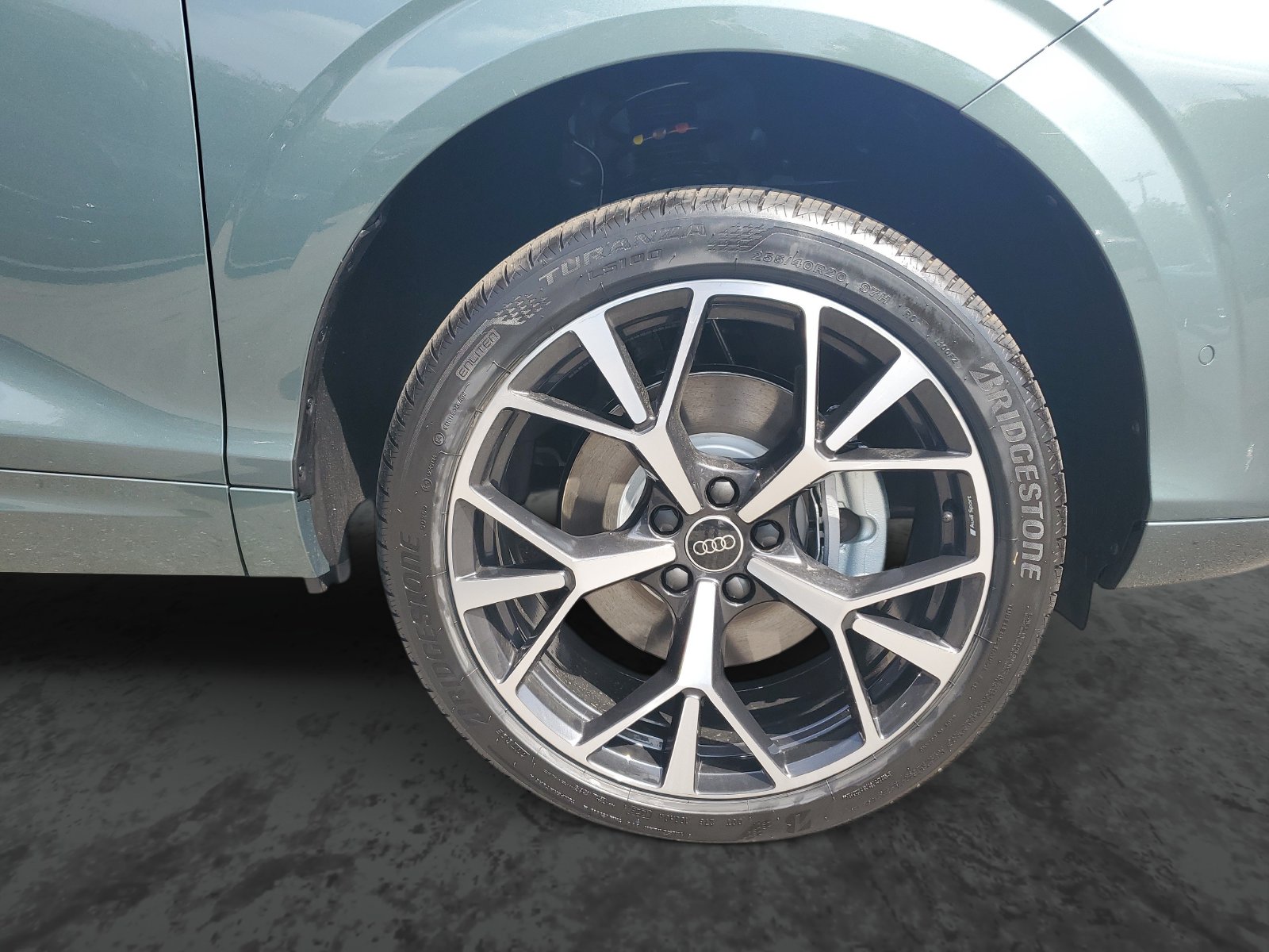 Vehicle photo