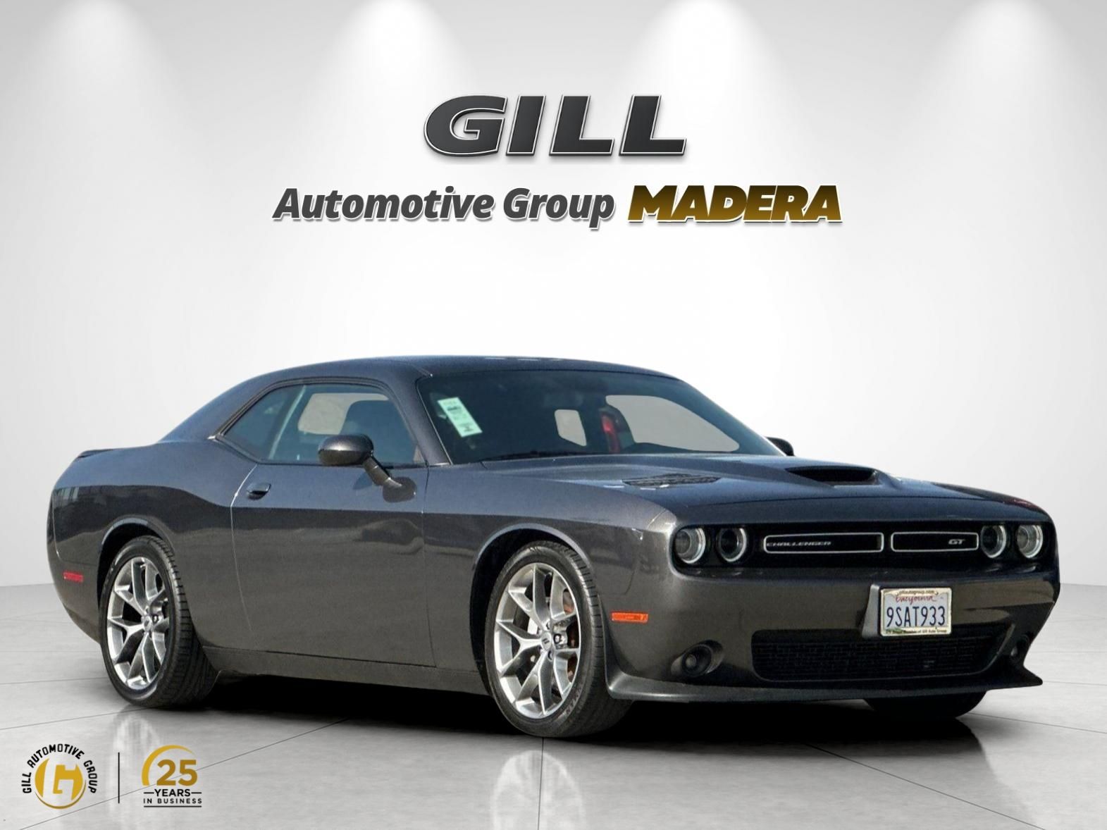 2022 Dodge Challenger Gris (Granite Crystal Metallic Clearcoat) Coupé Tracción trasera 8 velocidades Automática