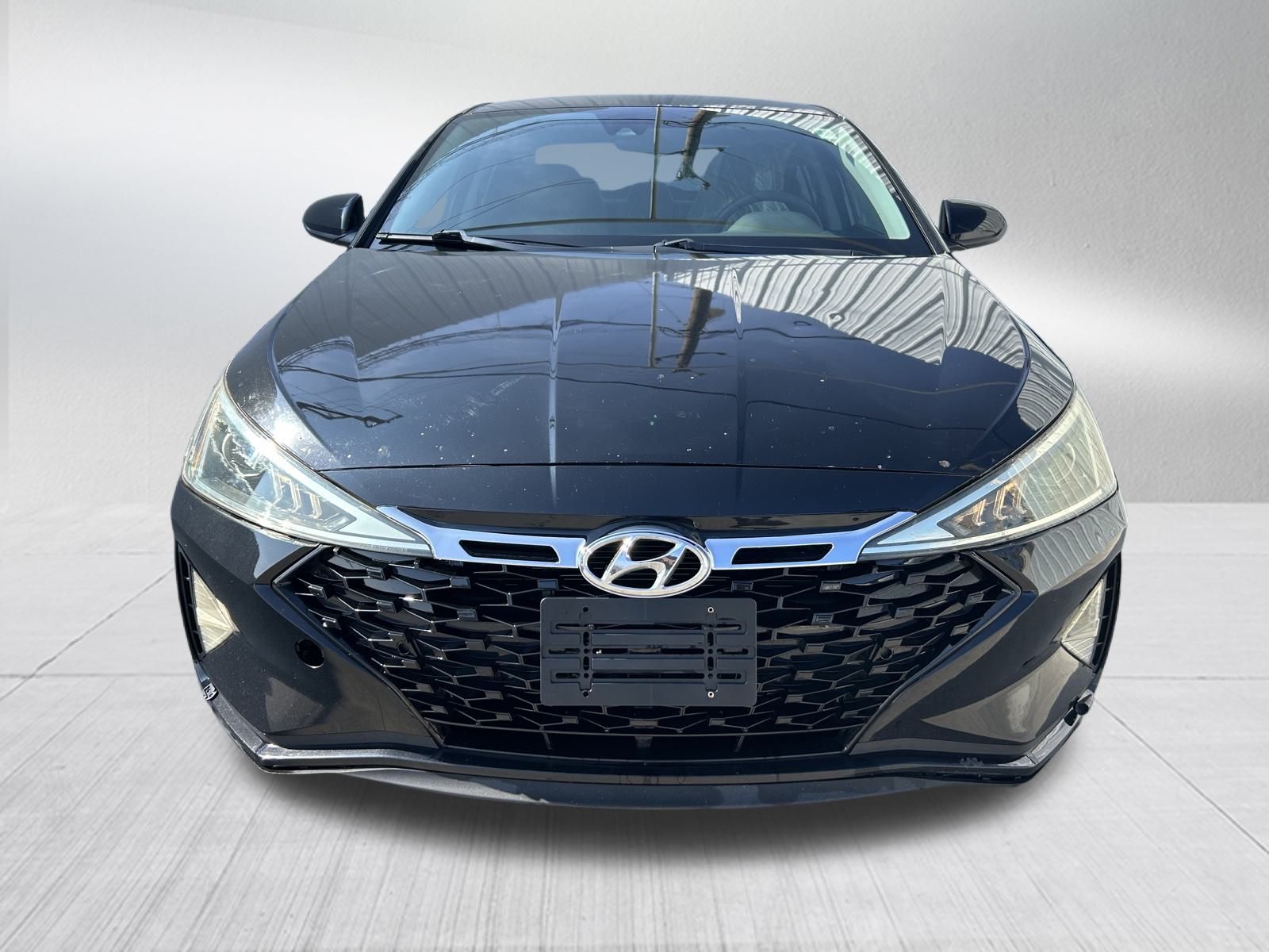 Used Car 2020 Hyundai Elantra  Se For Sale Under $15,000 In Austin, Texas