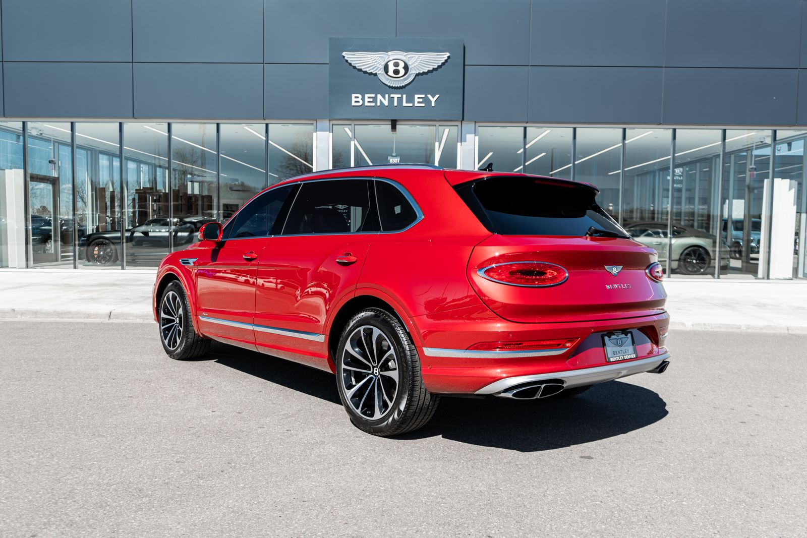 2024 Bentley Bentayga Azure - Photo 8