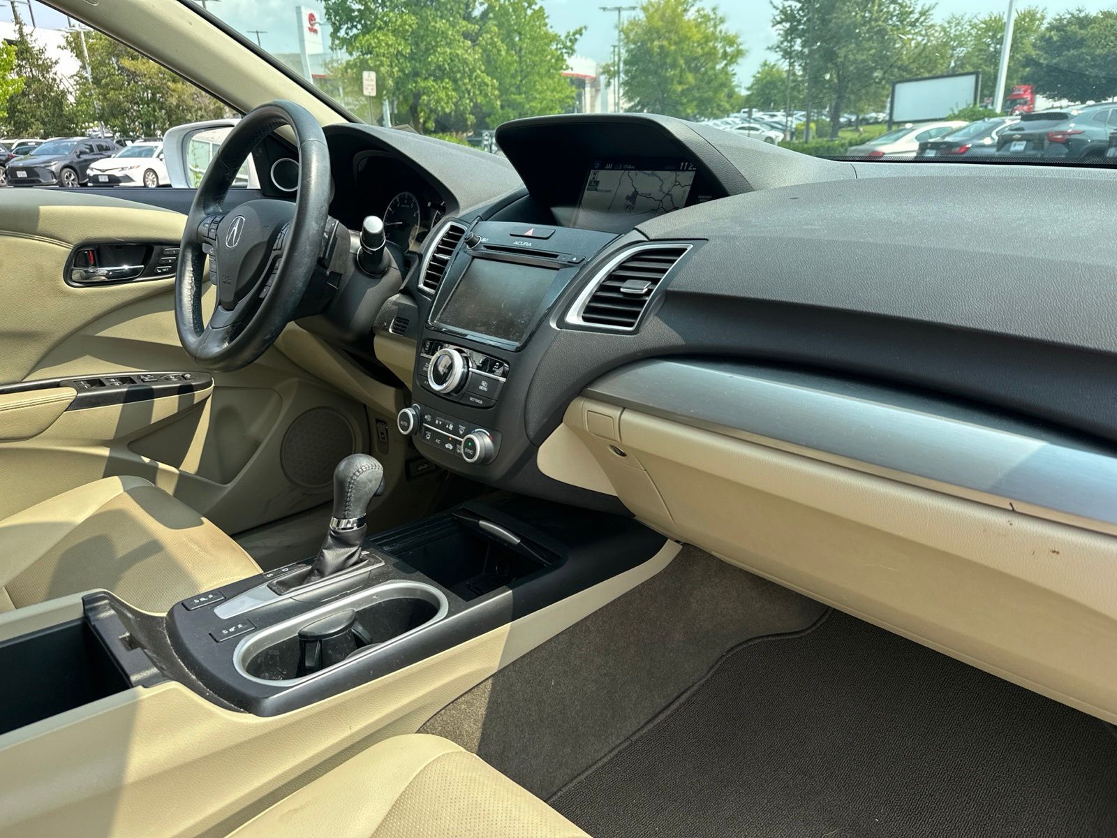 Used 2016 White Acura  image 31