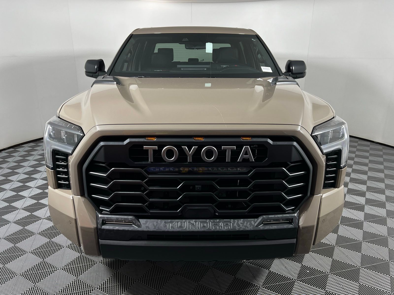 Thumbnail: 2025 Toyota Tundra - 2