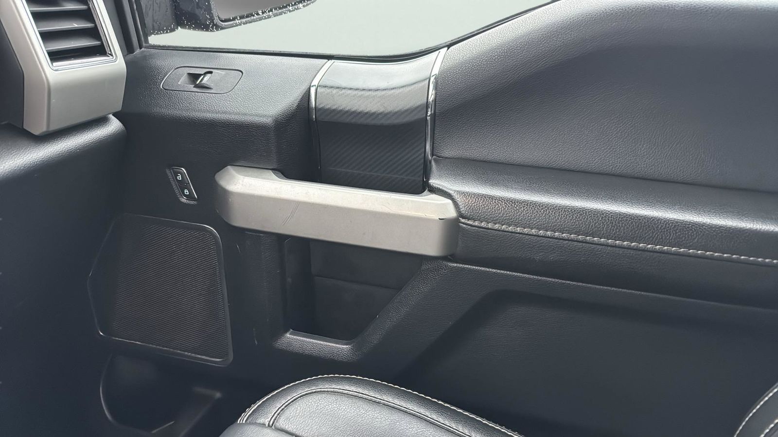 Used Car 2019 Ford F-150  Lariat For Sale Under $20,000 In Austin, Texas