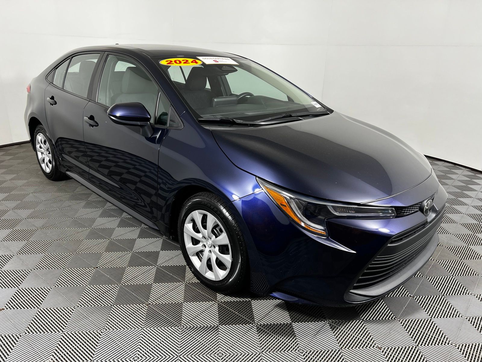 Thumbnail: 2024 Toyota Corolla - 3
