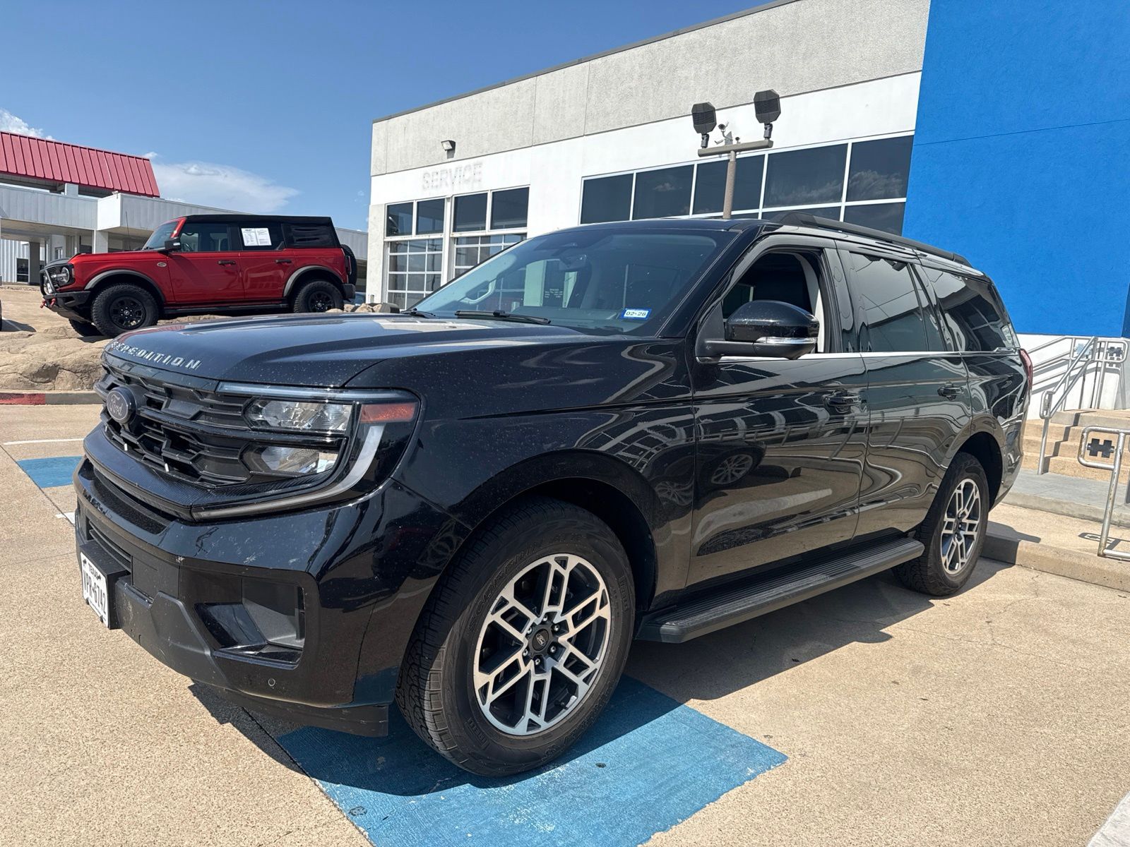 Black Metallic 2026 Ford Expedition SUV / Crossover Four-Wheel Drive Automatic