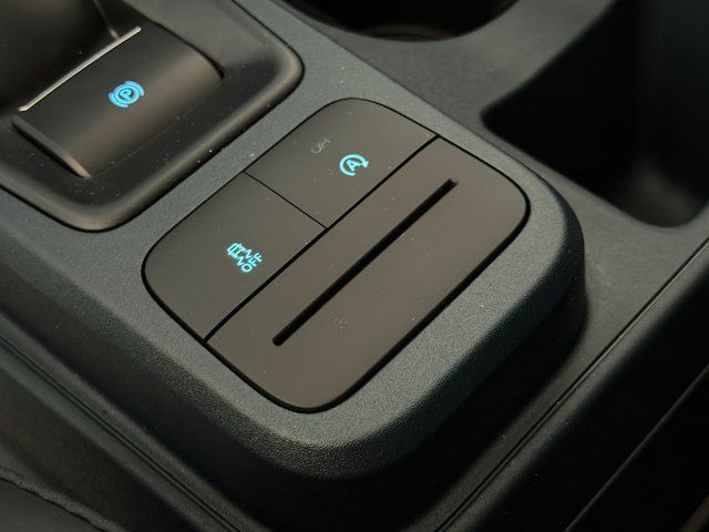 New 2026 Azure Gray Metallic Tri-Coat Ford Lariat image 31