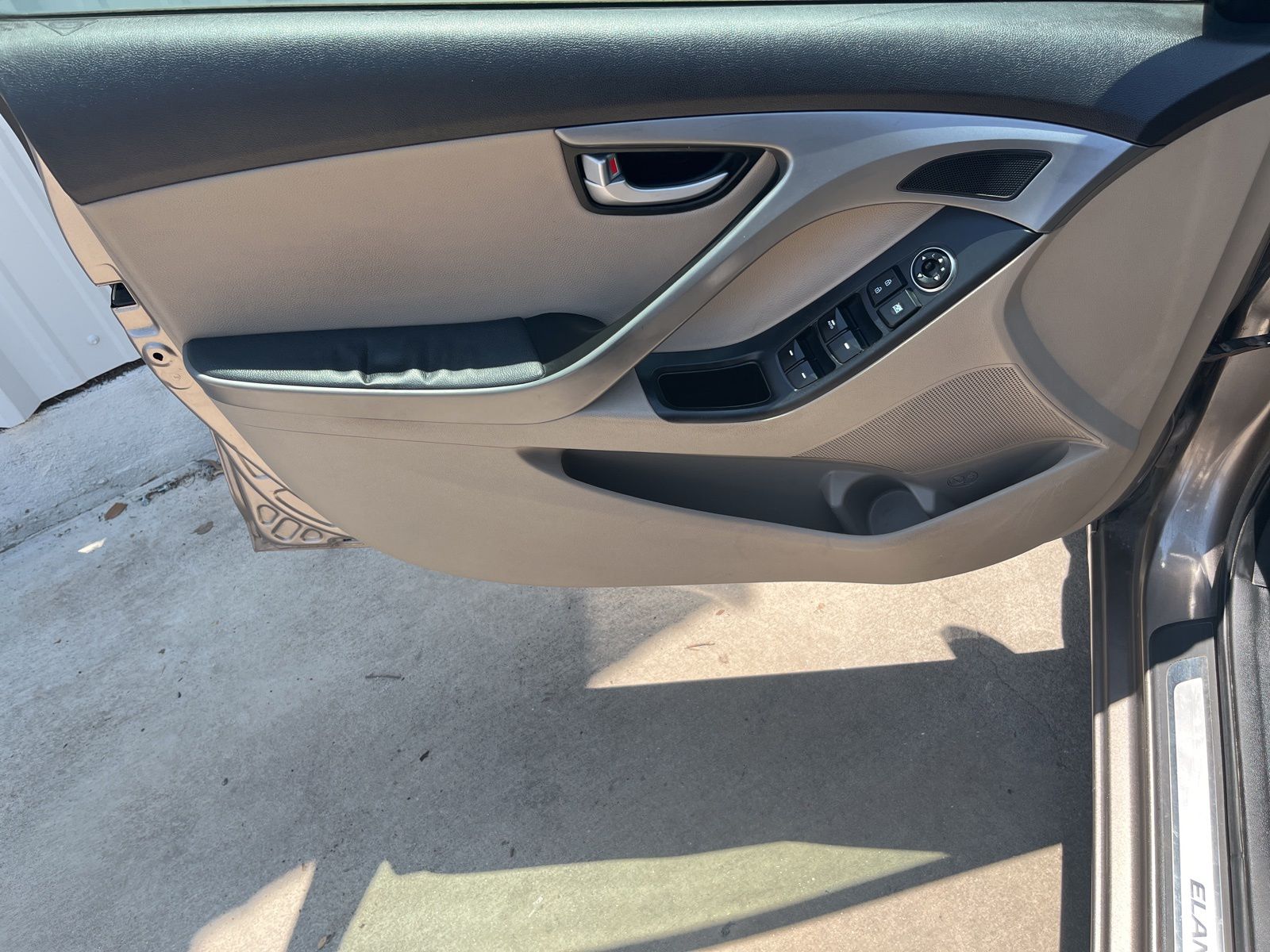 Used Car 2015 Hyundai Elantra  Limited For Sale Under $10,000 In Austin, Texas