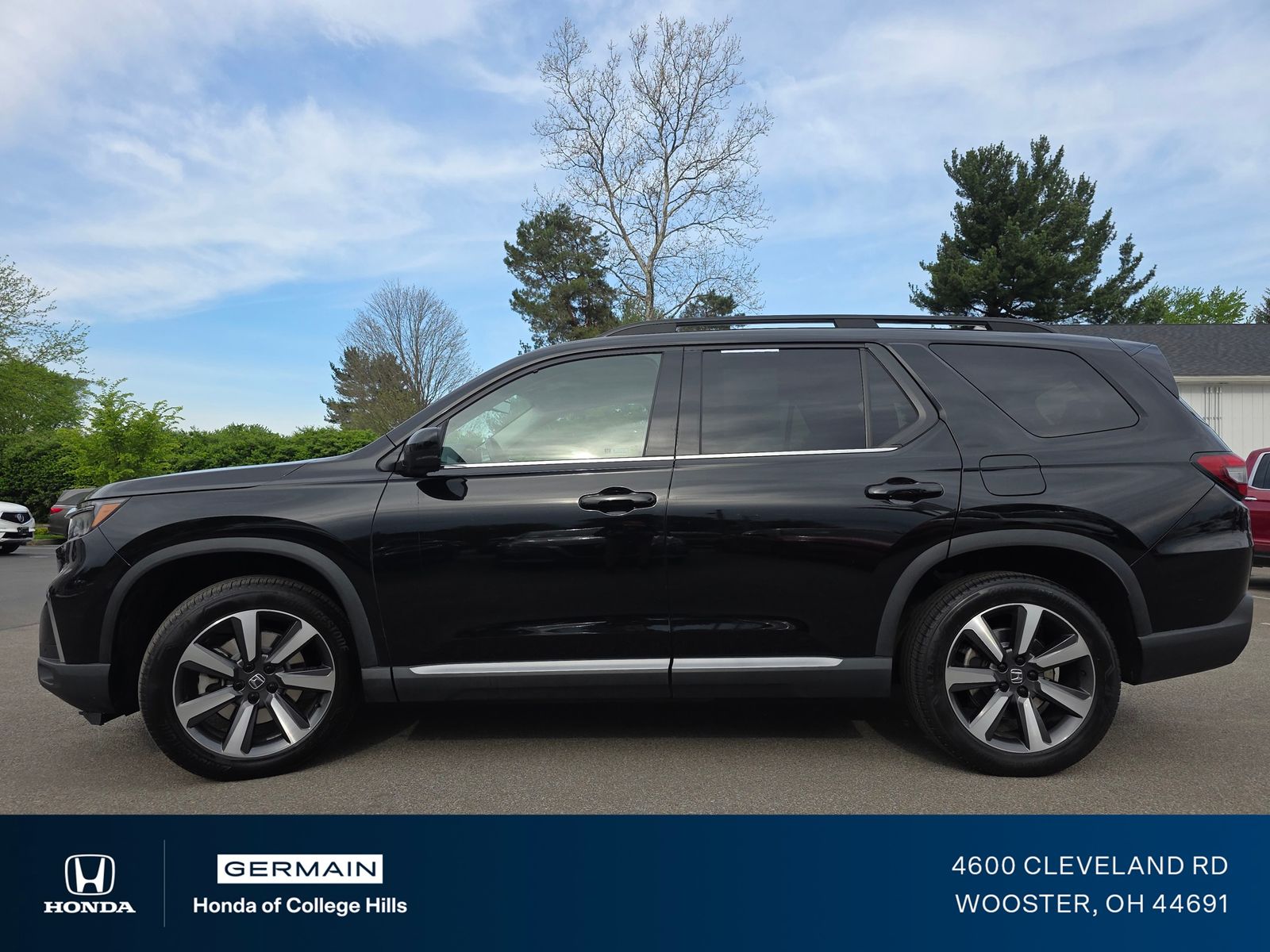 Used 2023 Black Honda Touring image 6
