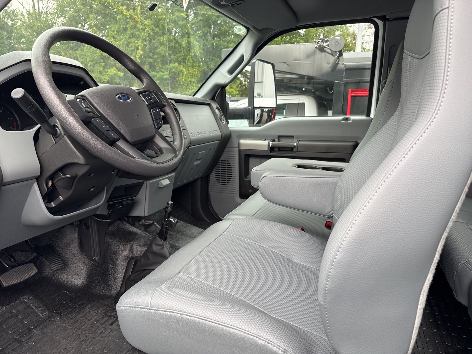 New 2024 Oxford White Ford Base image 28