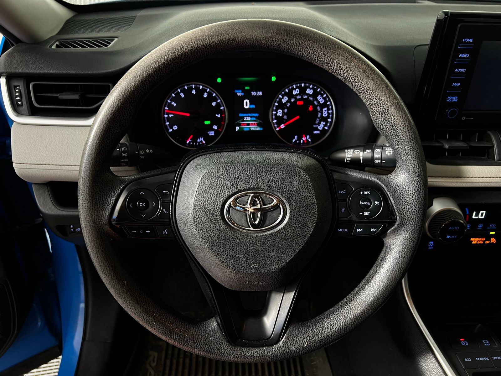 Thumbnail: 2021 Toyota RAV4 - 9