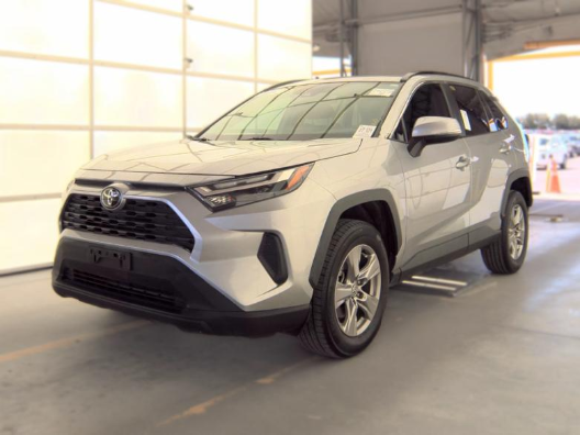 2023 Toyota RAV4 XLE FWD's photo
