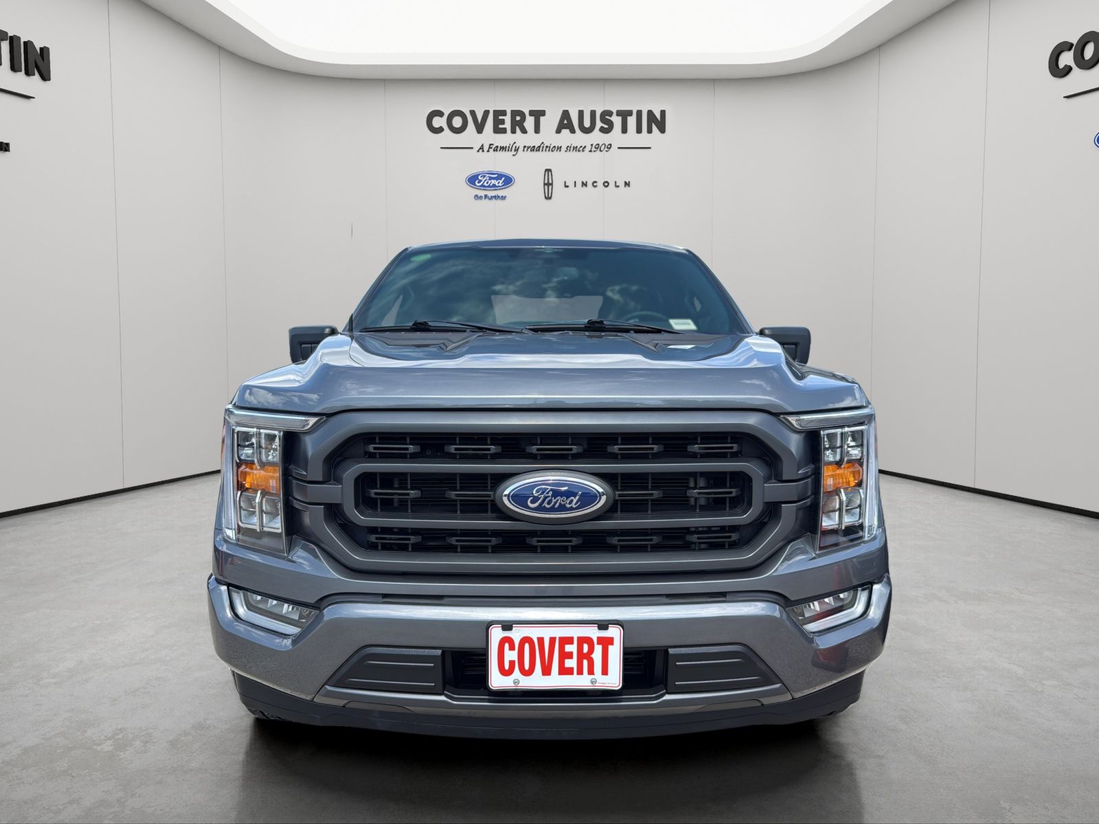 Used 2023 Gray Ford XLT image 8