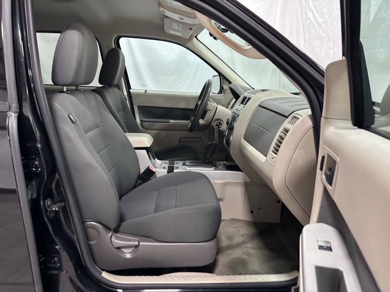 Used Car 2009 Ford Escape  Xlt For Sale Under $10,000 In Austin, Texas