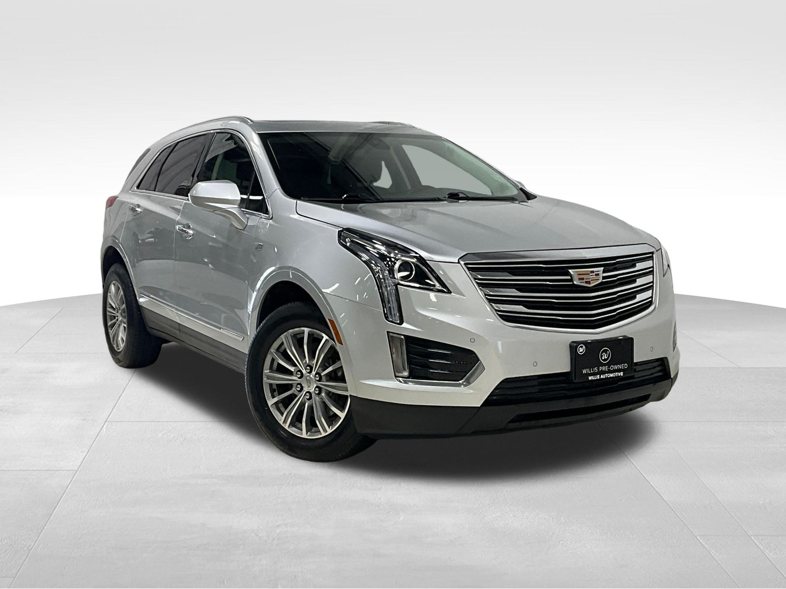 Radiant Silver Metallic 2019 Cadillac XT5 SUV / Crossover Four-Wheel Drive 8-Speed Automatic