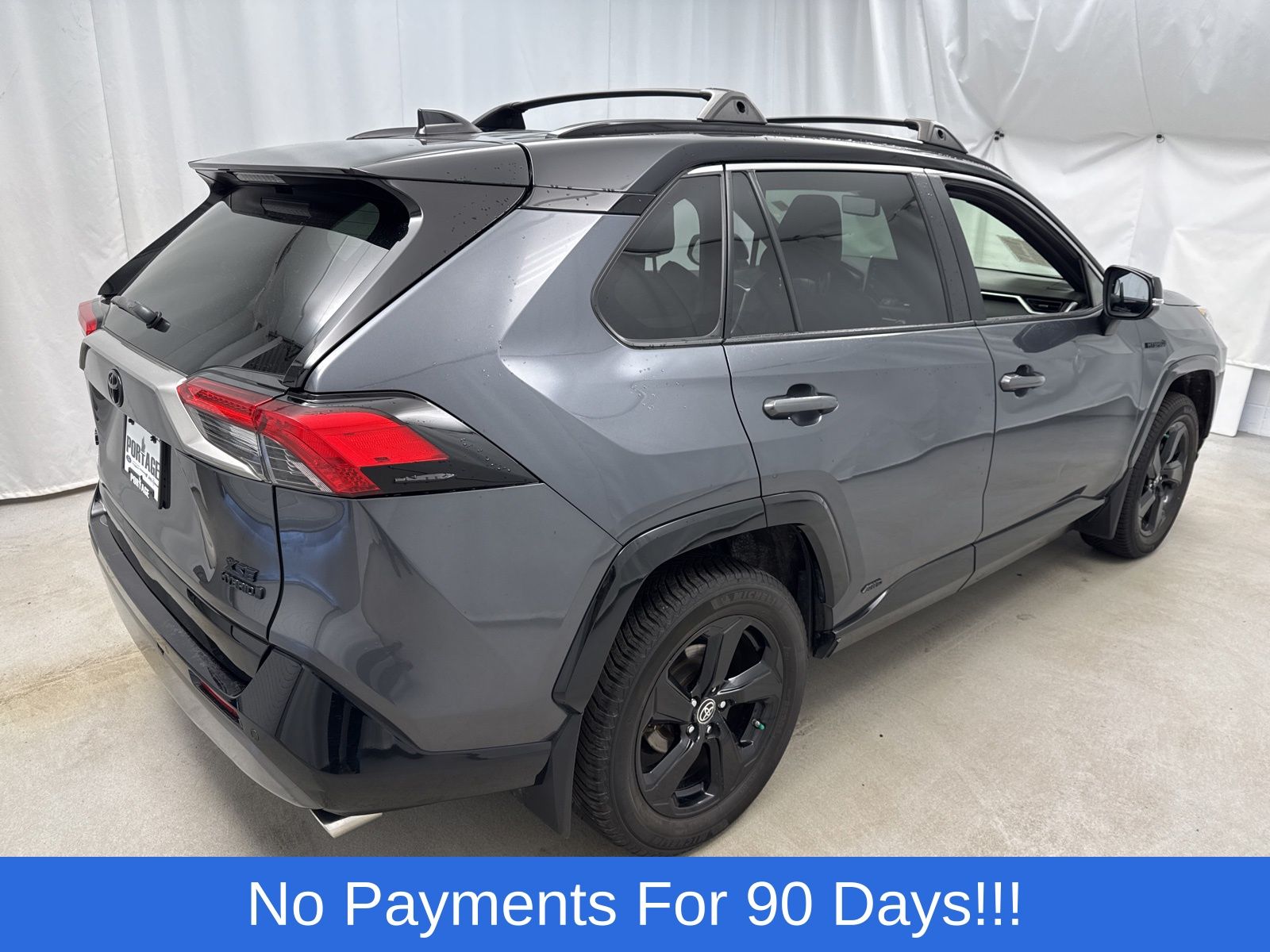 Used 2019 Toyota RAV4 XSE with VIN JTMEWRFV2KD520661 for sale in Portage, WI