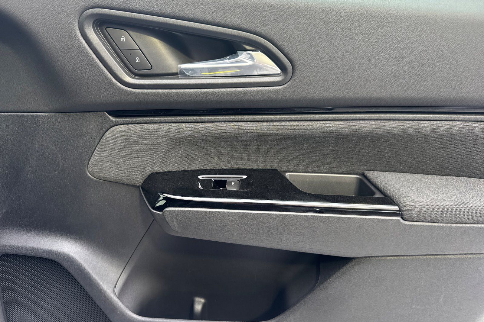 New 2026 Mercury Silver Metallic Honda EX image 19