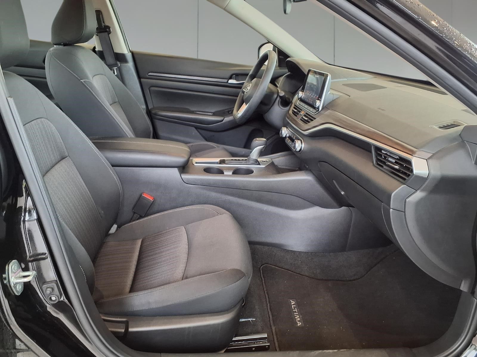 2025 Nissan Altima 2.5 SV Black at Bravo Nissan