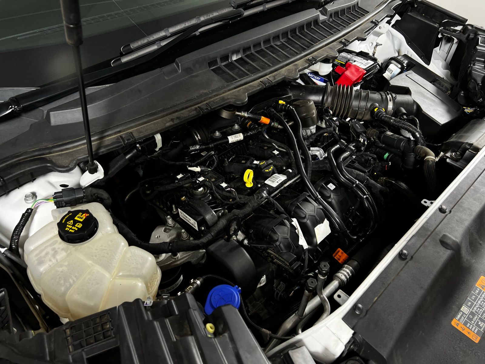 Thumbnail: 2020 Ford Edge - 10