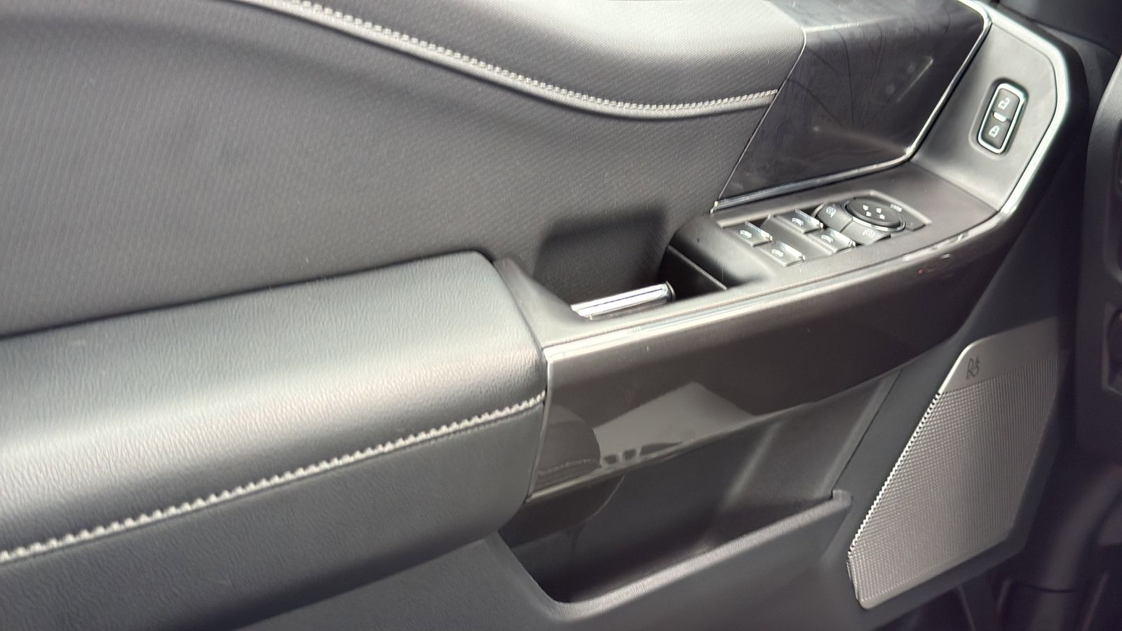 Used Car 2021 Ford F-150  Xlt For Sale Under $50,000 In Austin, Texas