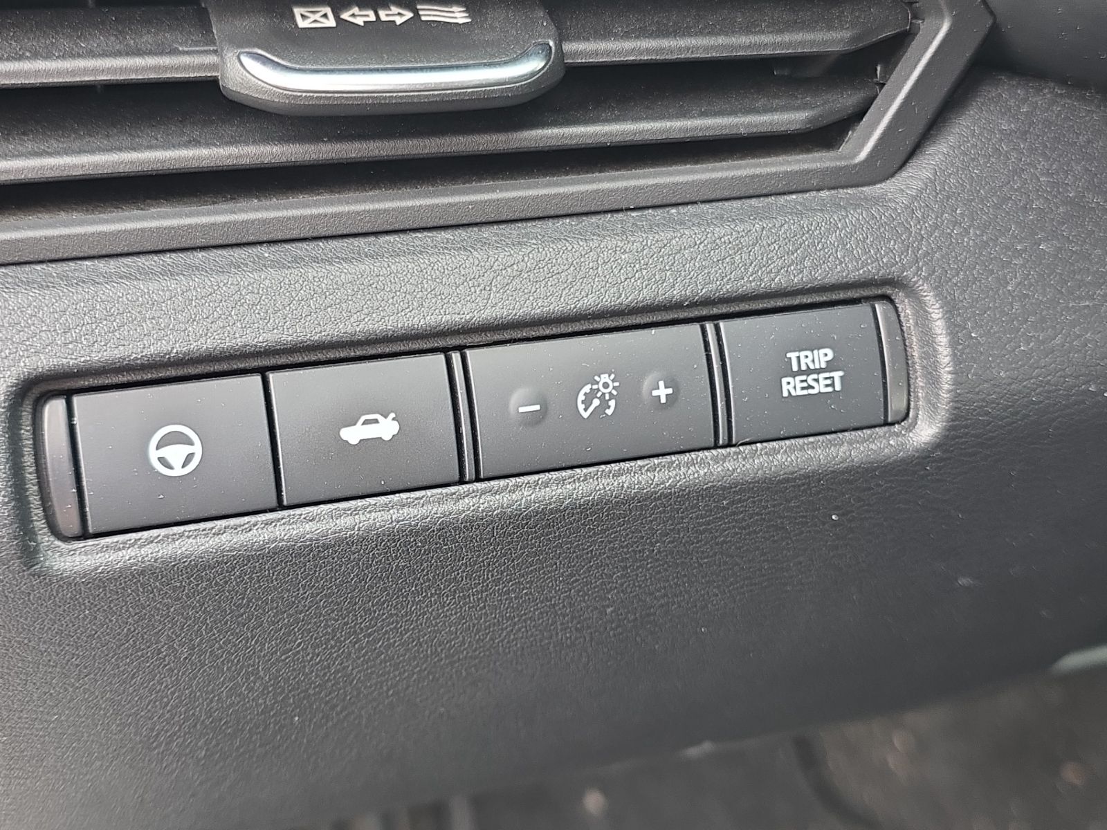 Used 2021 Gray Nissan 2.5 SL image 25