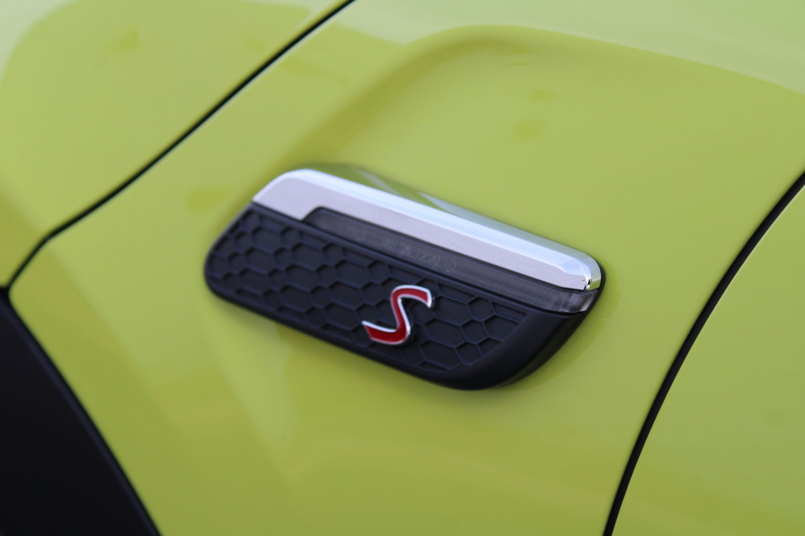 Used 2024 Yellow MINI Signature image 24